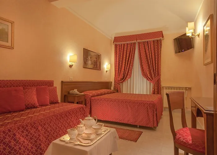 Ξενοδοχείο Silla 2*